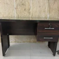 میز تحریر در حد نو