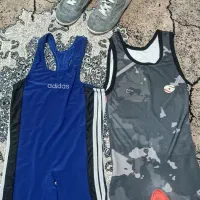 دو عدد دو بنده کشتی و کتونی کشتی سایز ۳۵