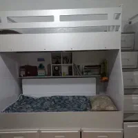 تخت نوجوان  دو طبقه  جادار   شیک   فروش فوری