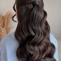 همکار در سالن آرایشی شیرود