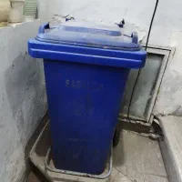 سطل زباله بزرگ