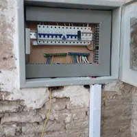 برقکاری  برق کاری و عیب گیری