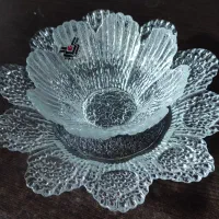 پیش دستی و پیاله