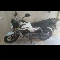 bx 200 بیمه ۸ ماه موتور بدون خط خش