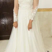 لباس عروس نو فقط ۴ تومن