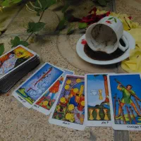 فال تاروت و تک نیت و قهوه دقیق