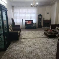 90متر/دوخوابه/پارکینگ اختصاصی/رو به نما
