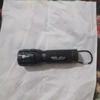 یک عدده چرا غ قوه دستی امریکایی اصل