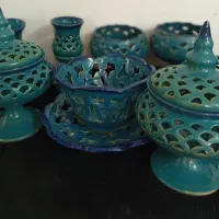 ظروف سفالی فیروزه ای مشبک کاری ،کفش سفال دیوار کوب