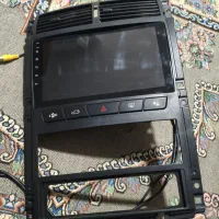 مانیتور خودرو.