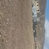 زمین ۳۰۰ متر مربع