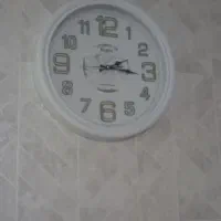 ساعت دیواری