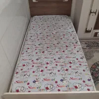 تخت یک نفره