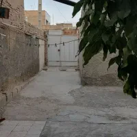 خانه ویلایی قدیمی ۲۳۰ متر