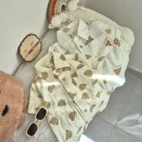 لباس و اکسسوری بچگانه قیمت مناسب
