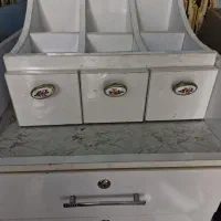 شلف لوازم ارایشی