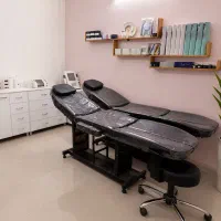 فروش دو عدد تخت زیبایی کلینیکی
