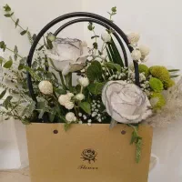 سبد گل طبیعی ۲ عدد گل رز