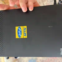 یک عدد مودم ایرانسل و یک عدد روتر