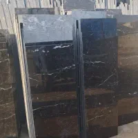 سنگ نما ساختمان مشکی کم خط