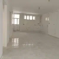 ویلایی ۱۷۰ متر بر اصلی انقلاب مناسب دفتر