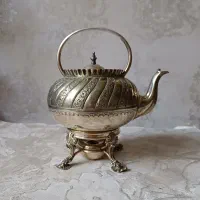 کتری قدیمی مارکدار خارجی