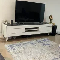 میز تلویزیون در حد نو