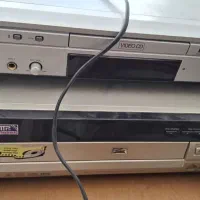 دو دستگاه VCD و CD player و مقداری ضایعات