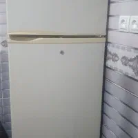 یک عددبدنه یخچال بسیارتمیز