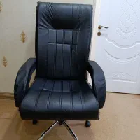 صندلی مدیریتی نو (فقط یک ماه خریداری شده)