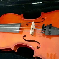 ویلن ۱/۴ نو با شولدر فوم ، نو