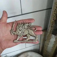 دیوارکوب شیر و خورشید برنز طلایی و آنتیک