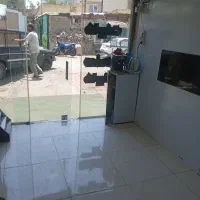 فروشنده خانم