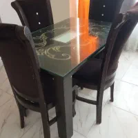 میز ناهارخوری ۴ نفره با صندلی