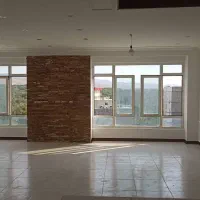 آپارتمان دوبلکس کلید نخورده شیک با ۷۰ متر تراس