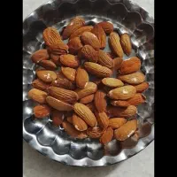 مغز بادام ایرانی