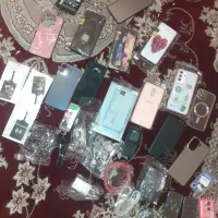 تعدادی لوازم گوشی