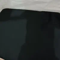 پارچه بارونی مشکی ضخیم و سفت دومتری است