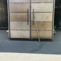 درب ماشین رو درب حیاط