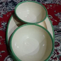 دو عدد کاسه و یک عدد دیس لعابی قدیمی و کلفت