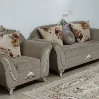 مبل راحتی در حد نو