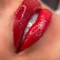 میکرو بلیدینگ، شیدینگ لب