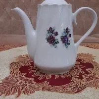 قوری چینی گلسرخی