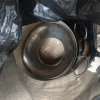 دیگ فروشی دارم هرکس خاست