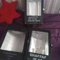 پرژکتور و دیوار پوش