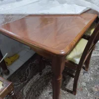 میز ۶ نفره با ۴ تا صندلی