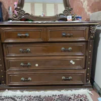 سرویس تخت و پاتختی و میز آرایش