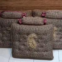 تعداد ۵عدد پشتی یزد شاه نشین