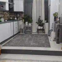 خانه 75متری  نور گیری عالی دوخواب کولر هم داره