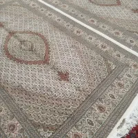 فرش رنگ کرم قهوه ای حاشیه افسری